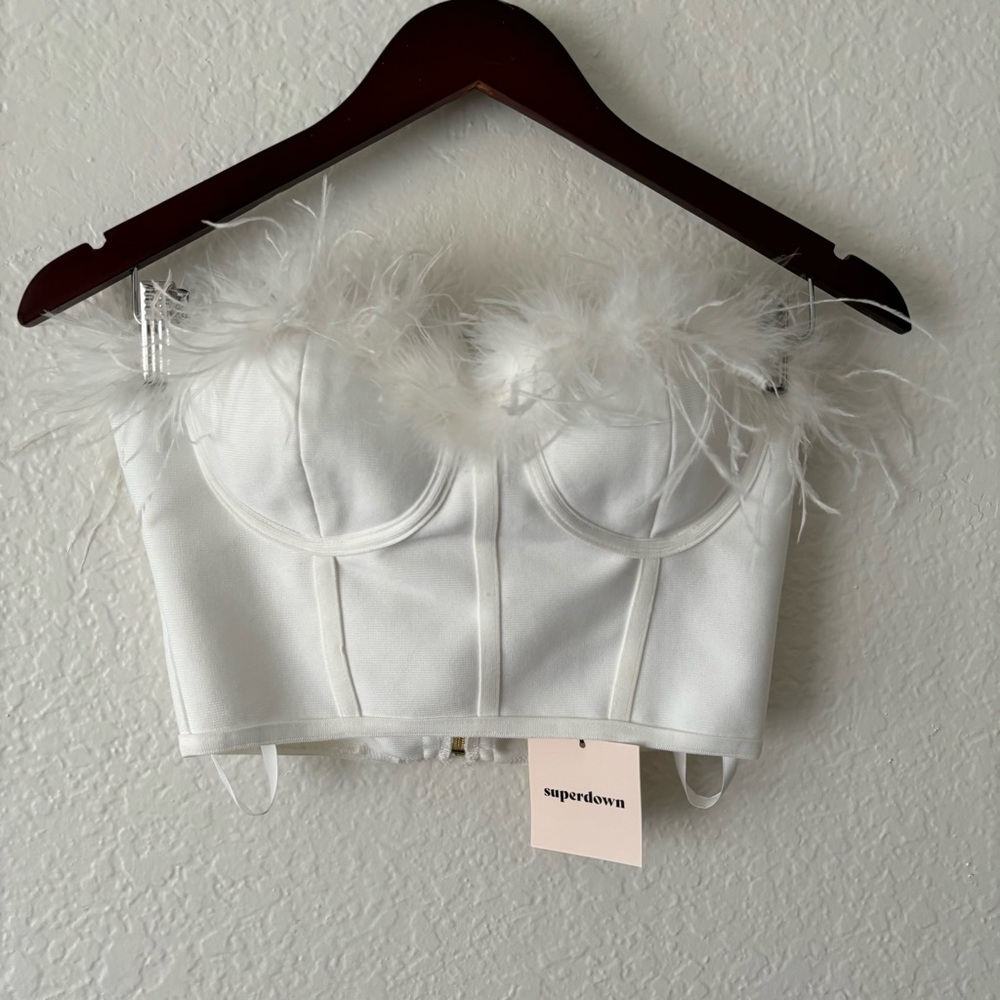 NWT Superdown Ramona White Feather Trim Bustier Crop Top Size Small Bridal - Picture 4 of 6